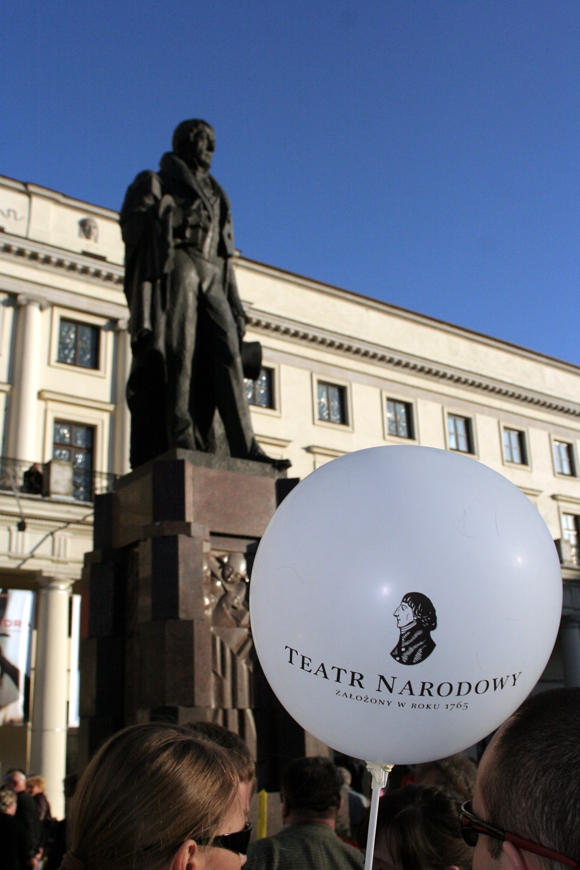 Teatr Narodowy i pomnik Wojciecha Bogusławskiego, plac Teatralny 3. Fot. W. Sternak
