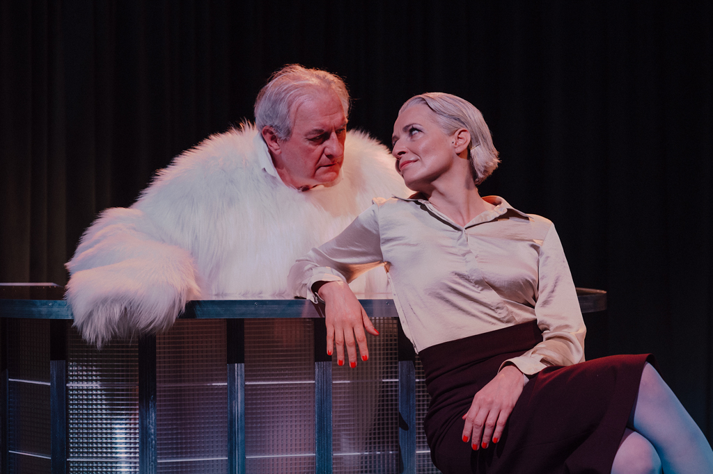 Wiesław Cichy (Niedźwiedź), Kinga Ilgner (Magda). Fot. Karolina Jóźwiak 