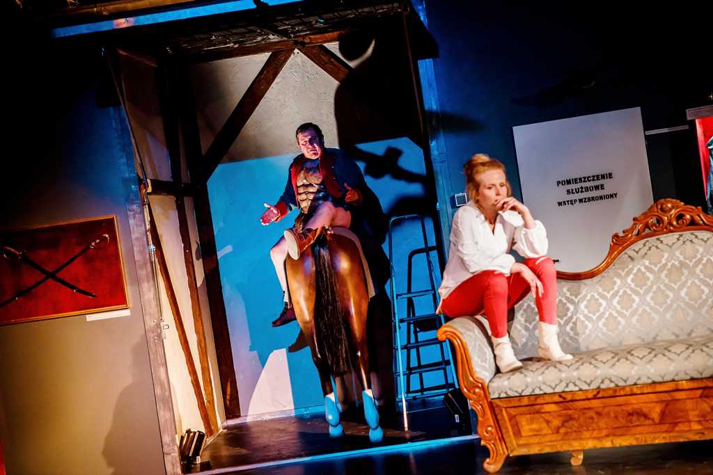 Mariusz Benoit (Widmo), Dominika Kluźniak (Zosia). Fot. Krzysztof Bieliński